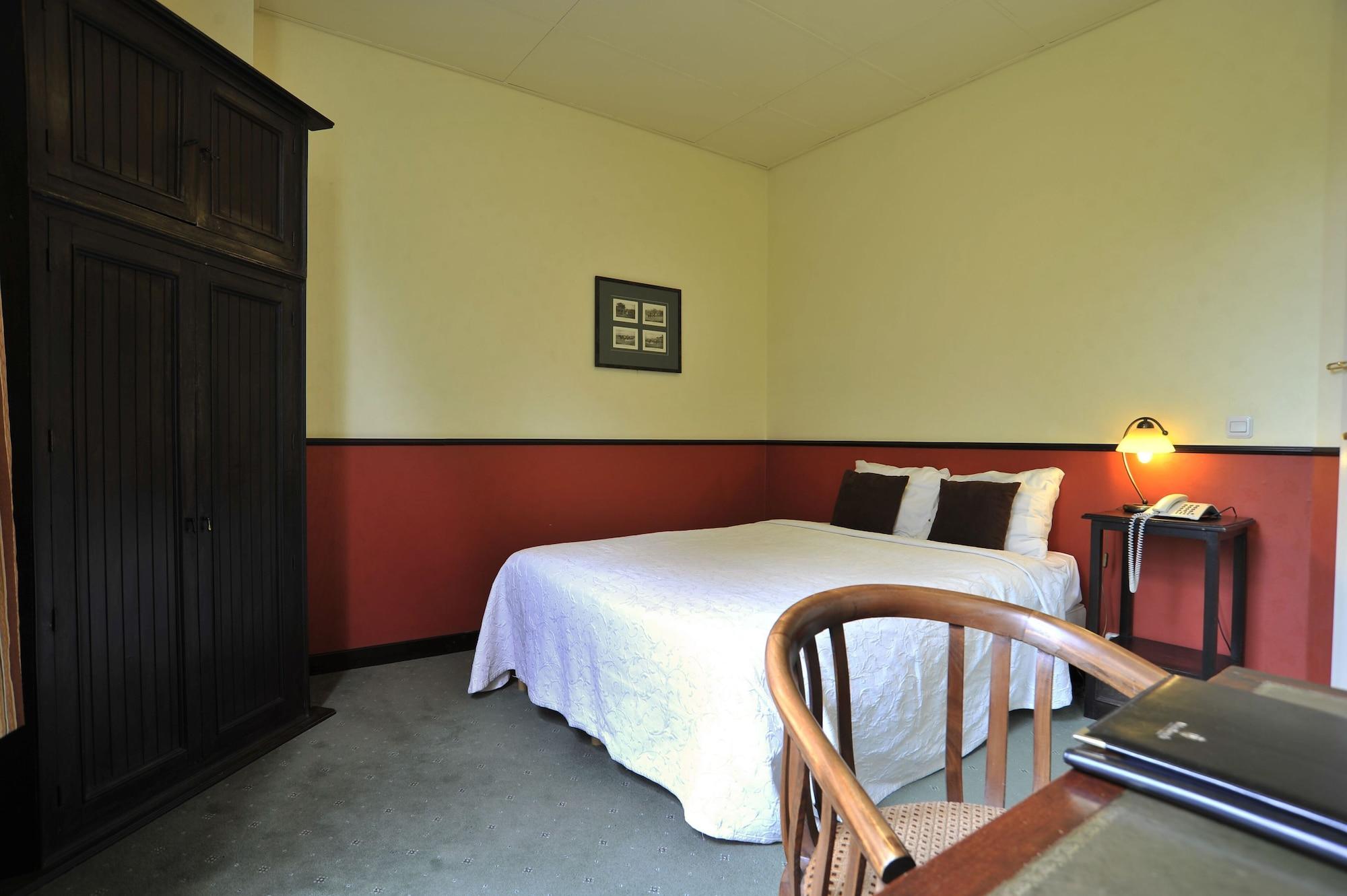 Parkhotel Mastbosch Бреда Екстериор снимка